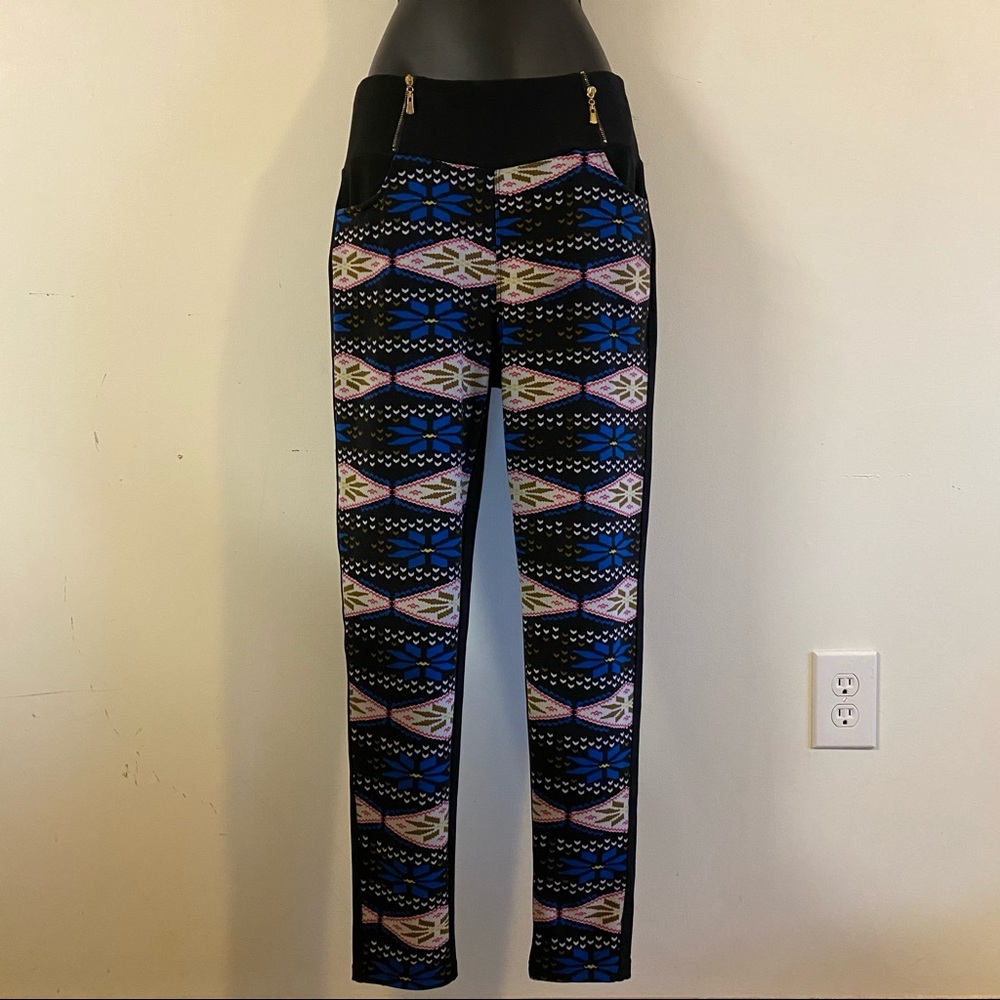XJ. BOOST One size fit all printed pants